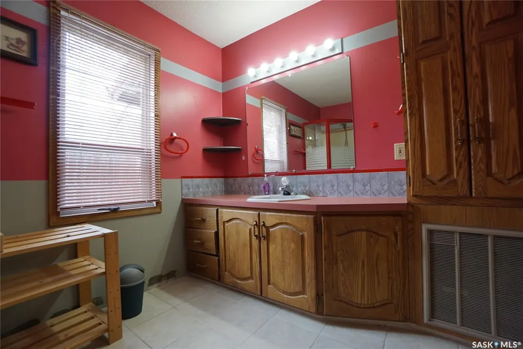 202 Pickerel Street Mckillop Rm No. 220 SK S0G 4L0