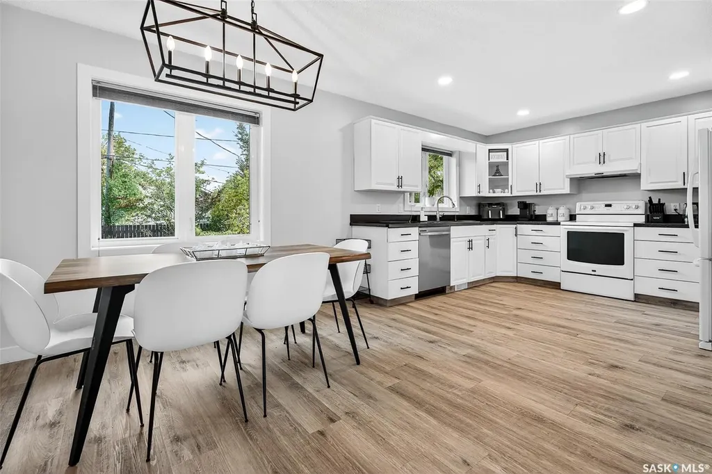 107 Cottonwood Street Caronport SK S0H 0S0
