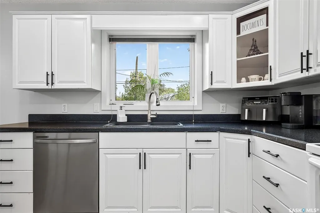 107 Cottonwood Street Caronport SK S0H 0S0