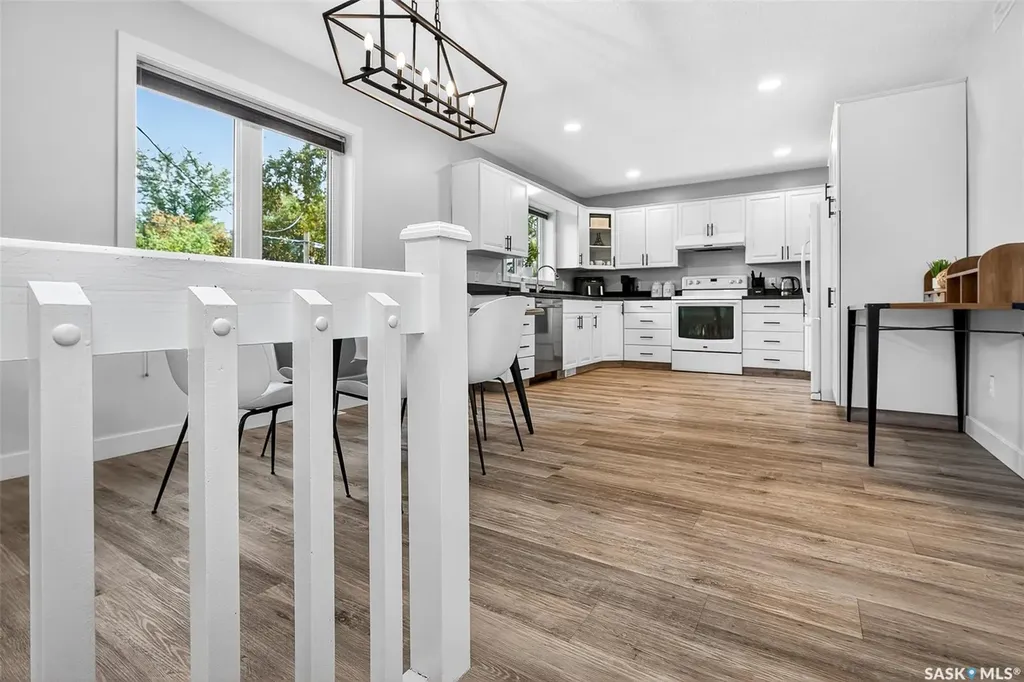 107 Cottonwood Street Caronport SK S0H 0S0