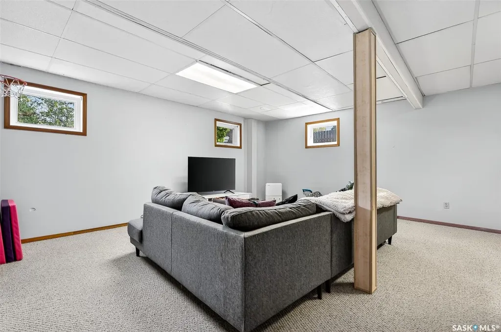 107 Cottonwood Street Caronport SK S0H 0S0