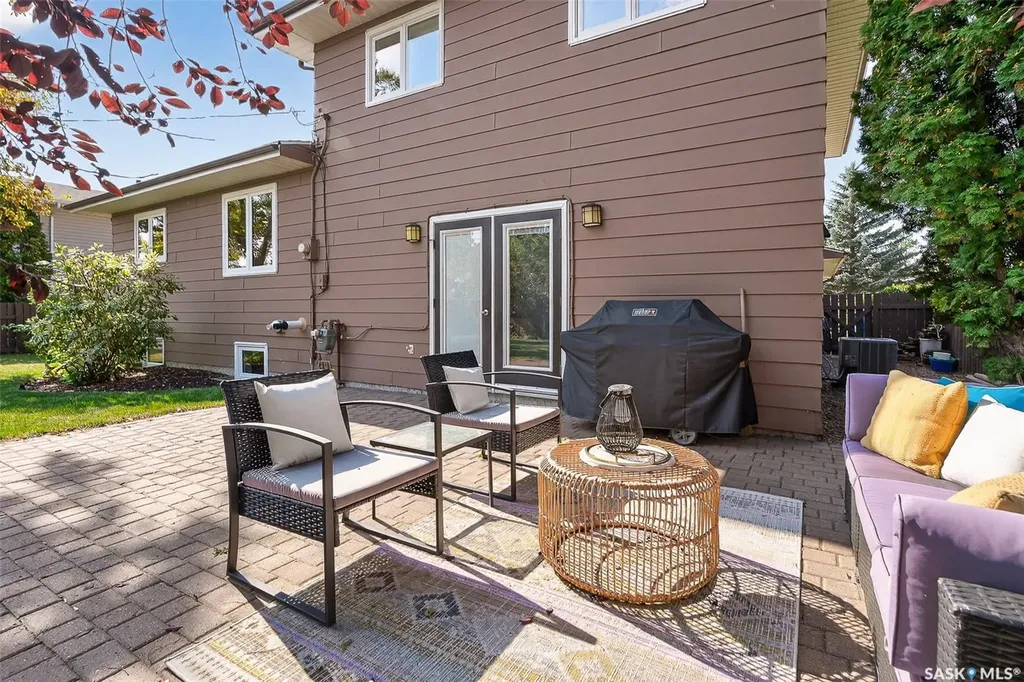 107 Cottonwood Street Caronport SK S0H 0S0