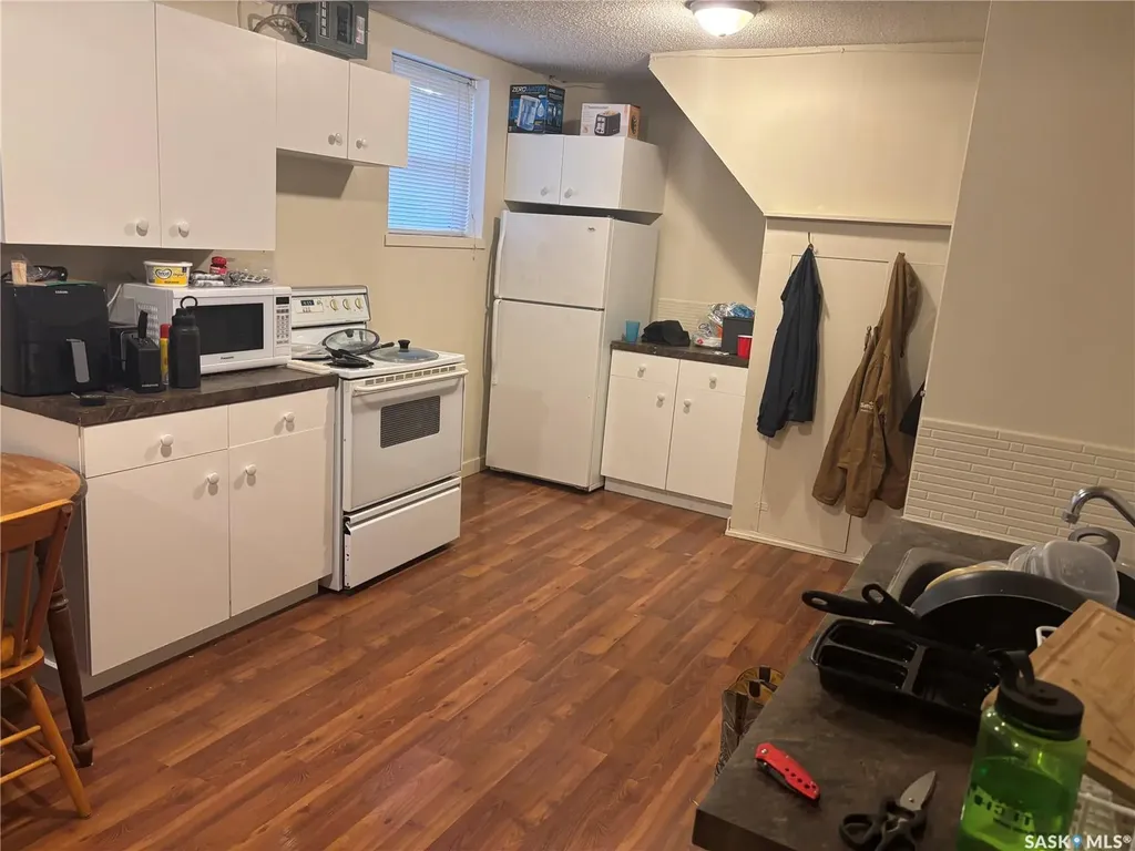 476 4th Avenue NW Swift Current SK S9H 0V3
