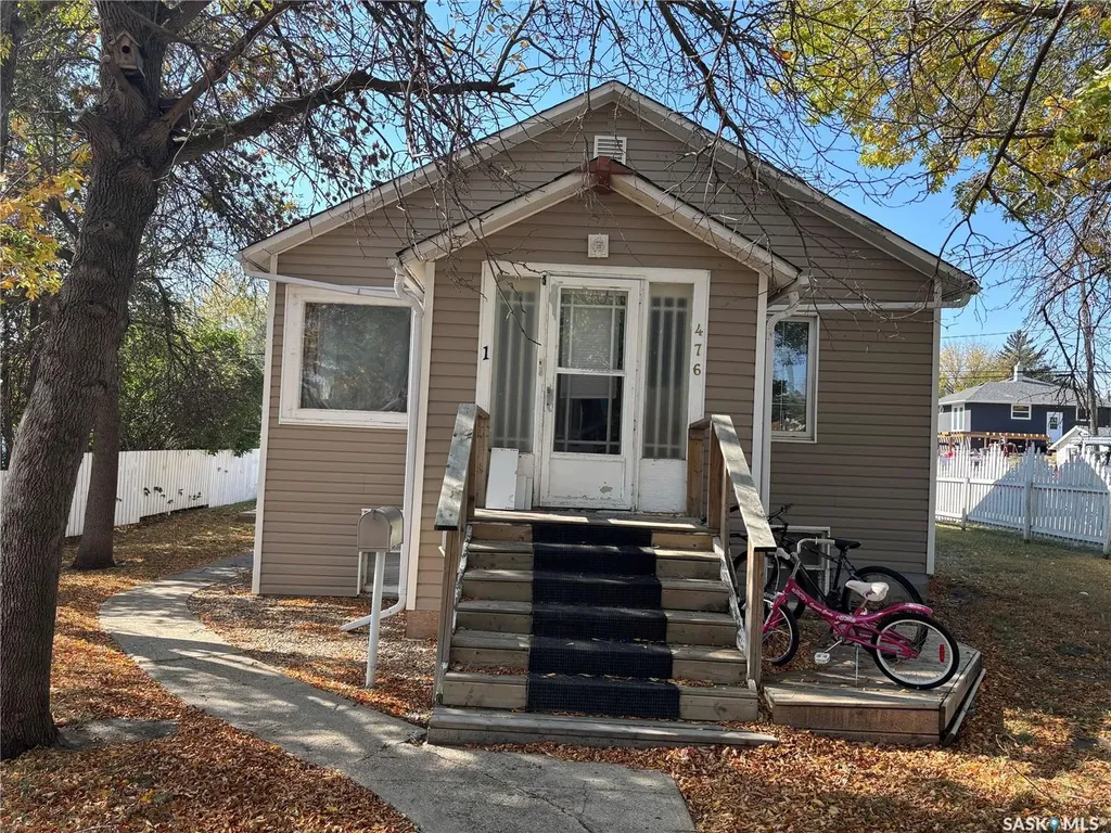 476 4th Avenue NW Swift Current SK S9H 0V3