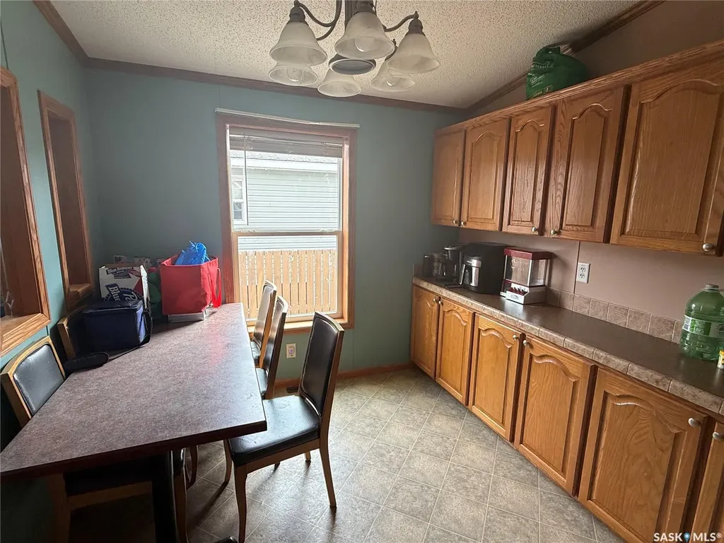 106 1st Avenue SW Weyburn SK S4H 2J1