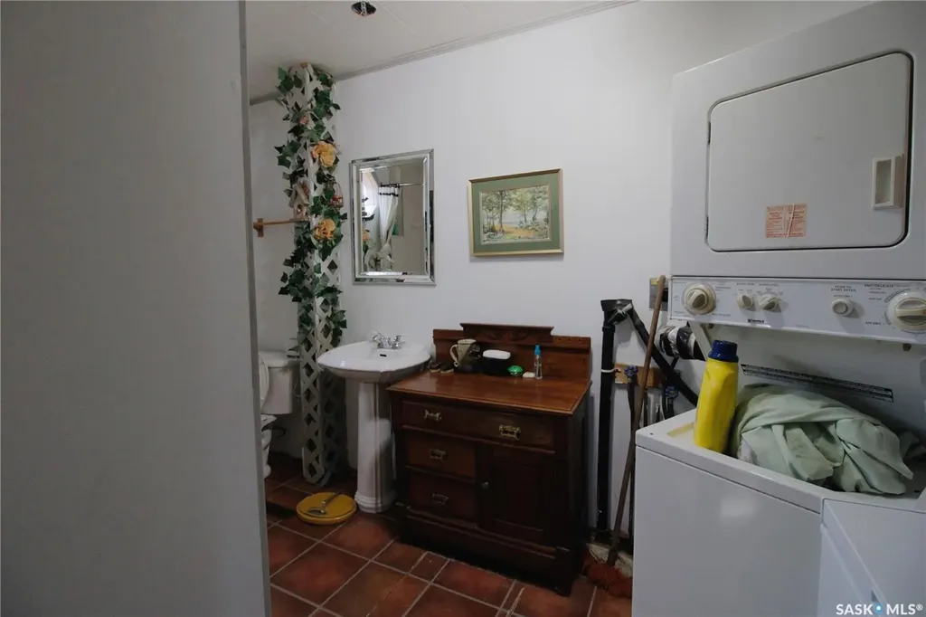 608 Balfour Street Whitewood SK S0G 5C0