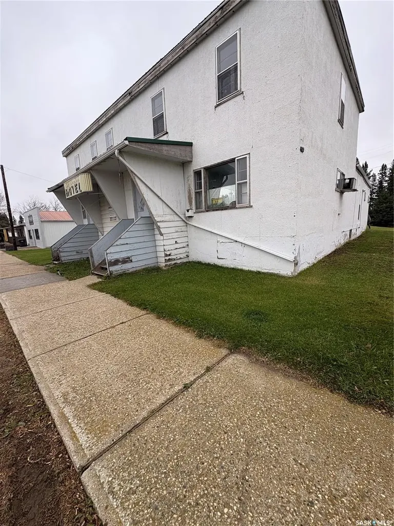 125 Main Street Pelly SK S0A 2Z0