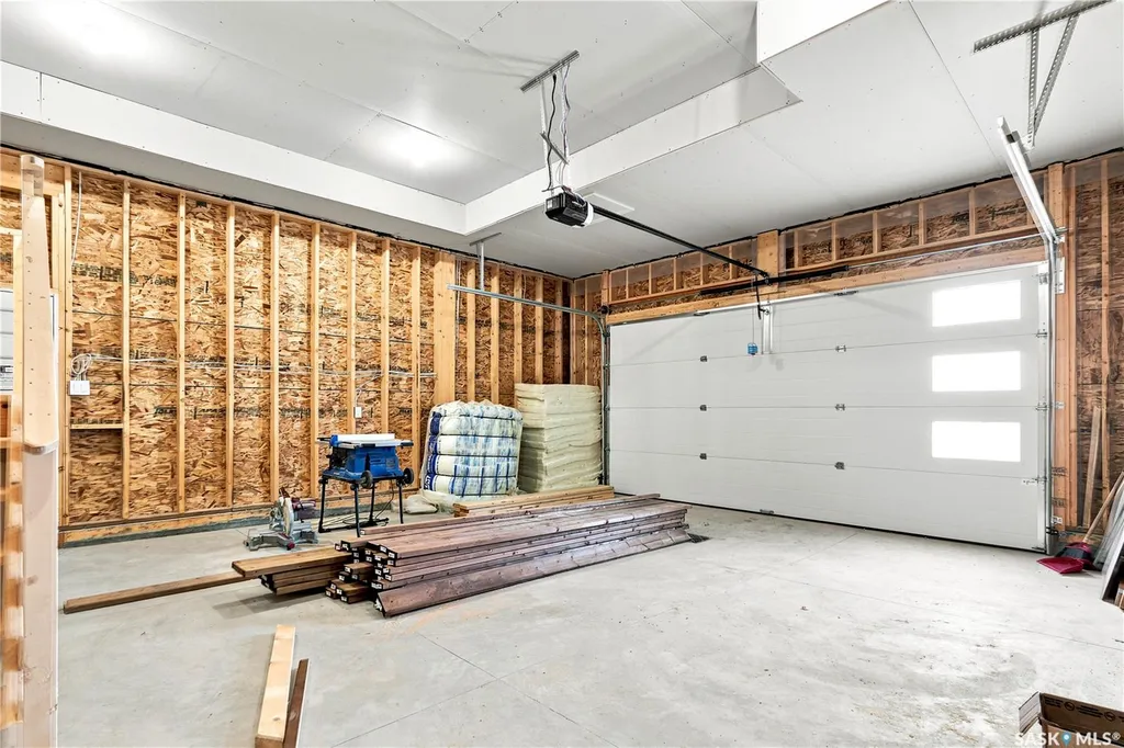 491 Traeger Close Saskatoon SK S7V 1Z5
