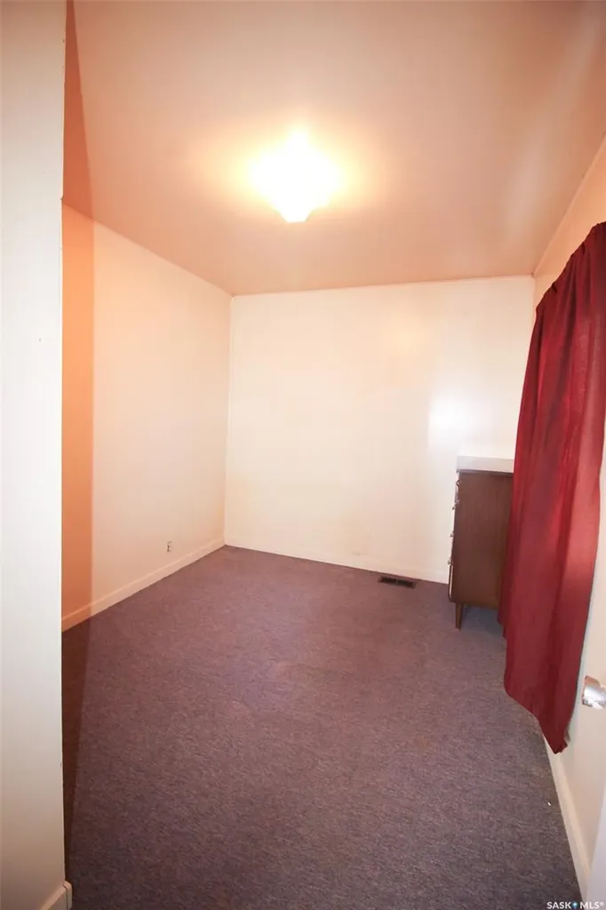 261 2nd Avenue W Shaunavon SK S0N 2M0