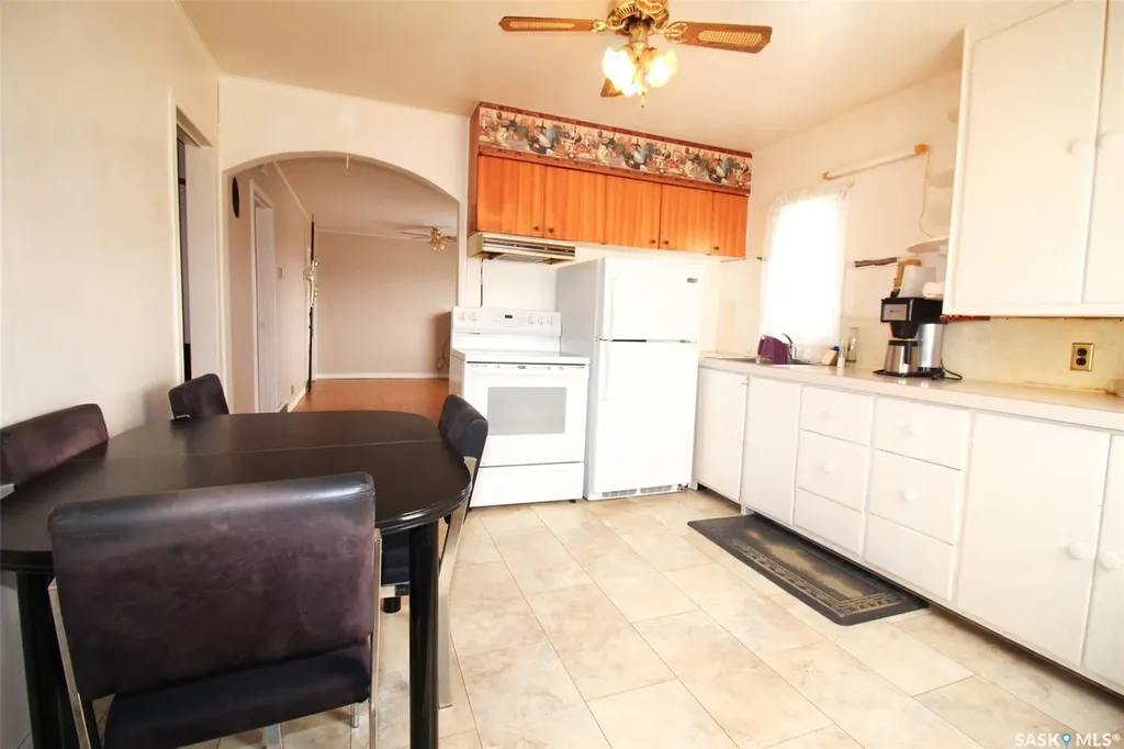261 2nd Avenue W Shaunavon SK S0N 2M0