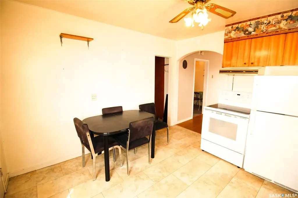 261 2nd Avenue W Shaunavon SK S0N 2M0