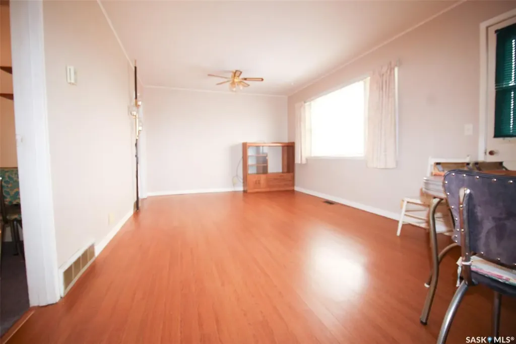 261 2nd Avenue W Shaunavon SK S0N 2M0