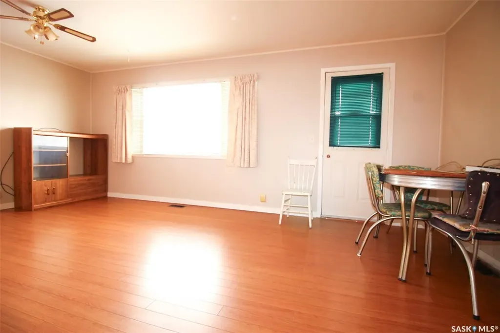 261 2nd Avenue W Shaunavon SK S0N 2M0