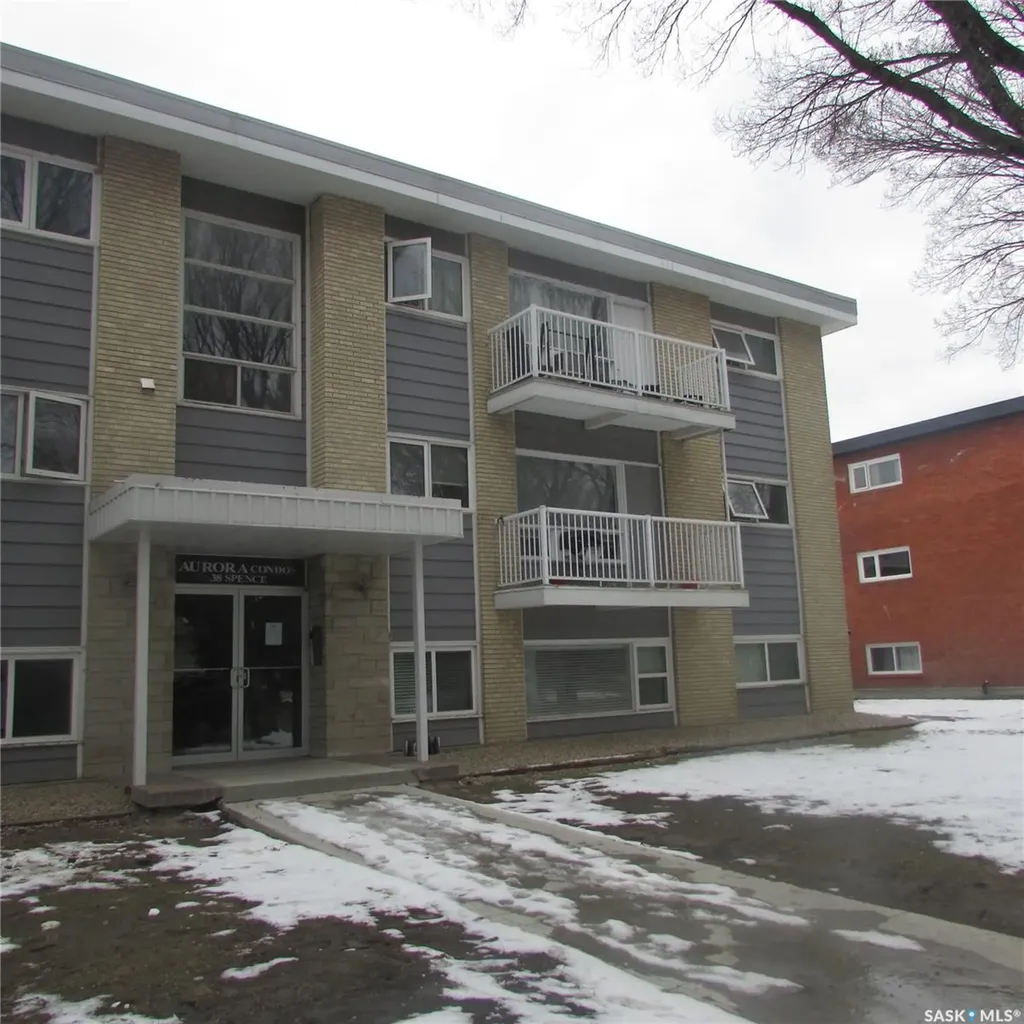 38 Spence Street Regina SK S4S 4H4
