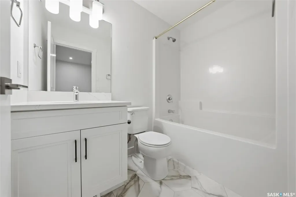 830 Kensington Boulevard Saskatoon SK S7L 6N5