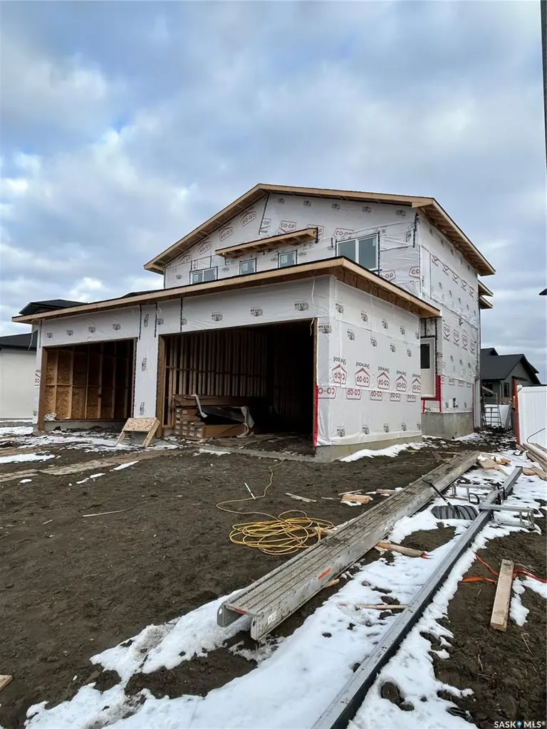 4521 Green Brooks Way E Regina SK S4V 3K5