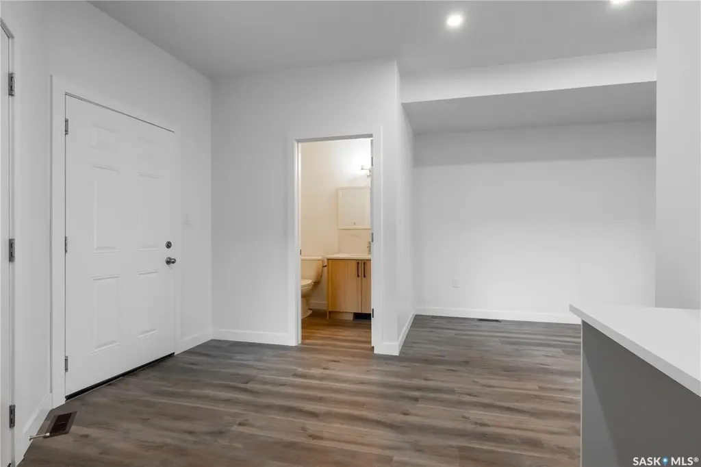 4513 Green Brooks Way E Regina SK S4V 3K5