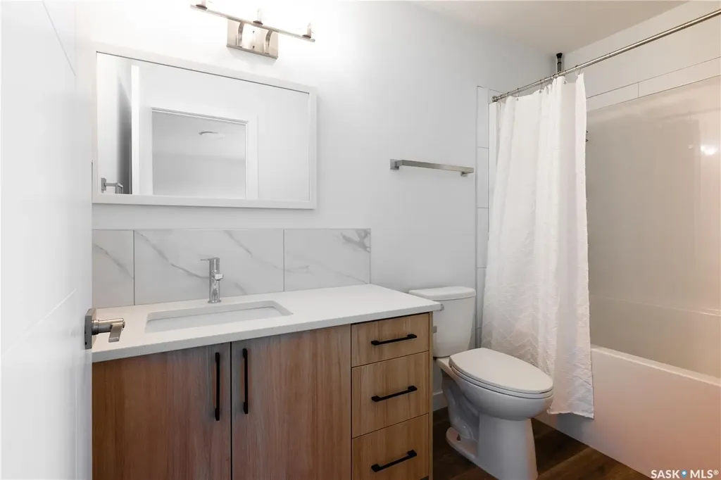 4513 Green Brooks Way E Regina SK S4V 3K5