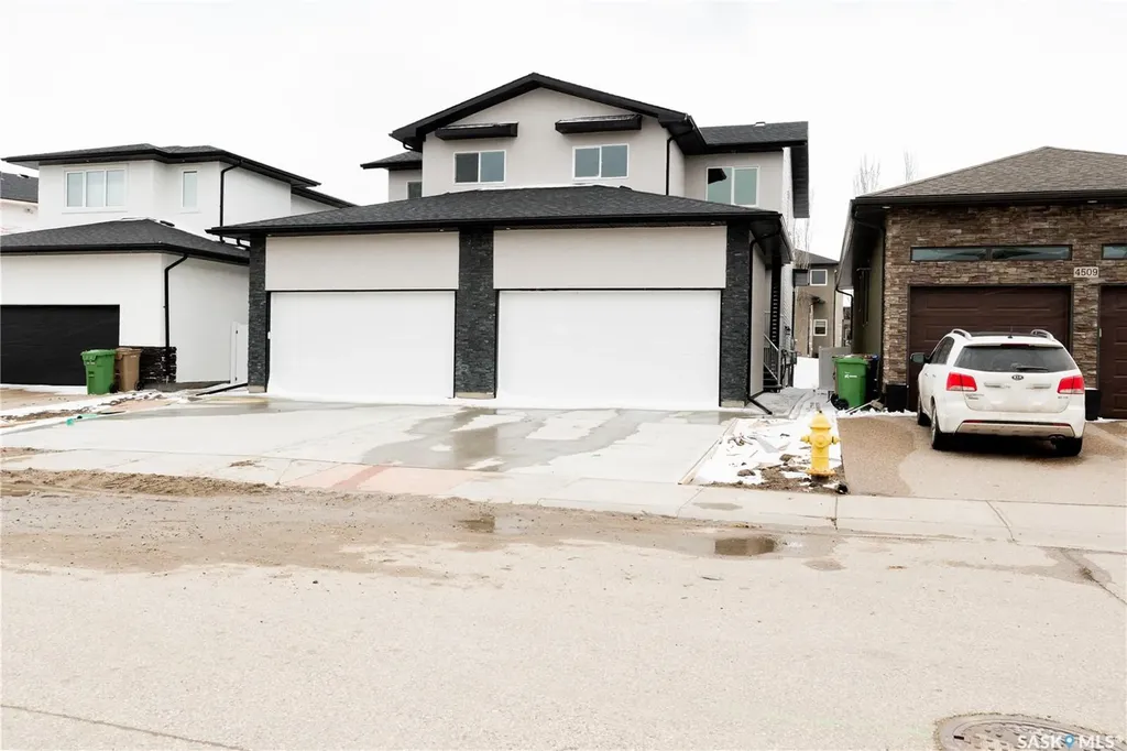 4513 Green Brooks Way E Regina SK S4V 3K5