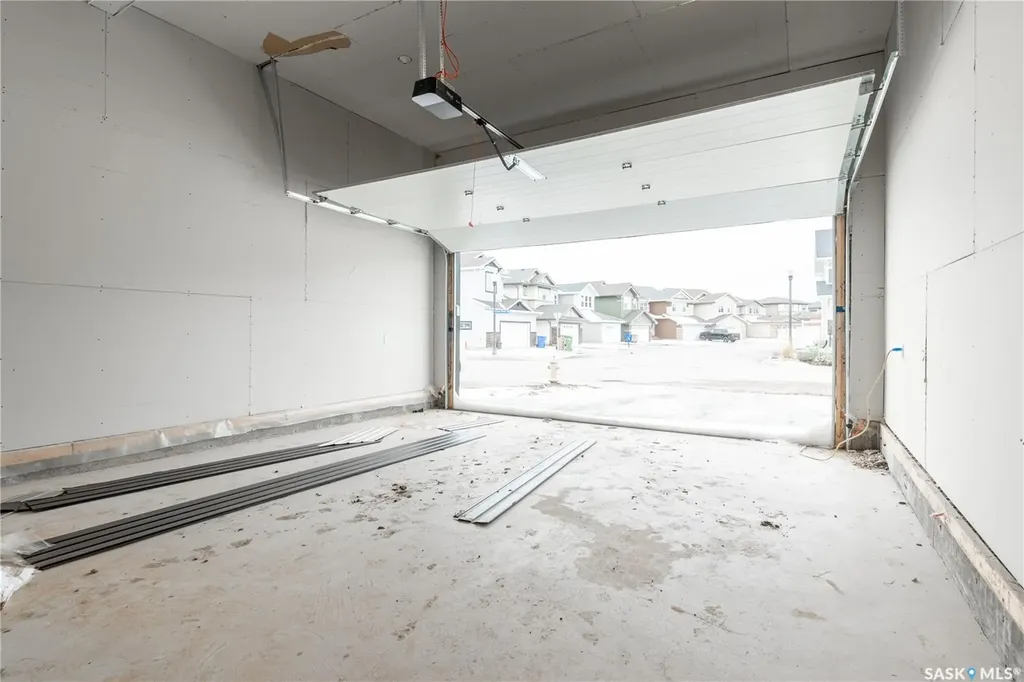 4513 Green Brooks Way E Regina SK S4V 3K5