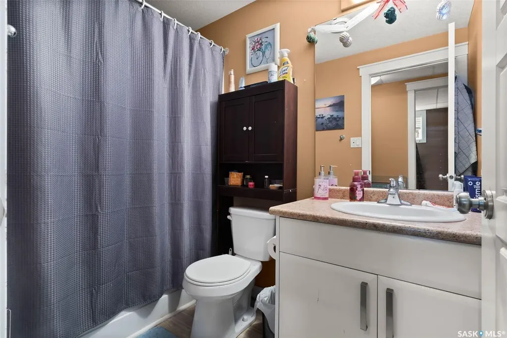 1358 Arthur Street Regina SK S4T 4V8