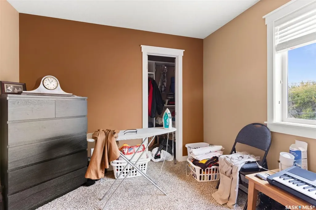 1358 Arthur Street Regina SK S4T 4V8