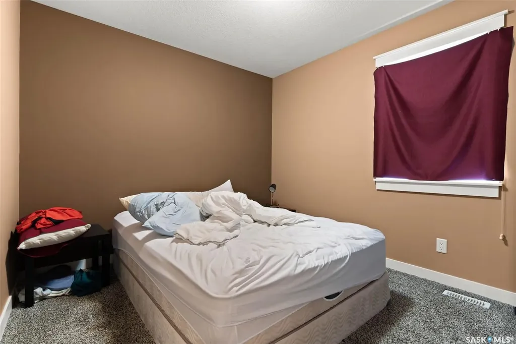 1358 Arthur Street Regina SK S4T 4V8