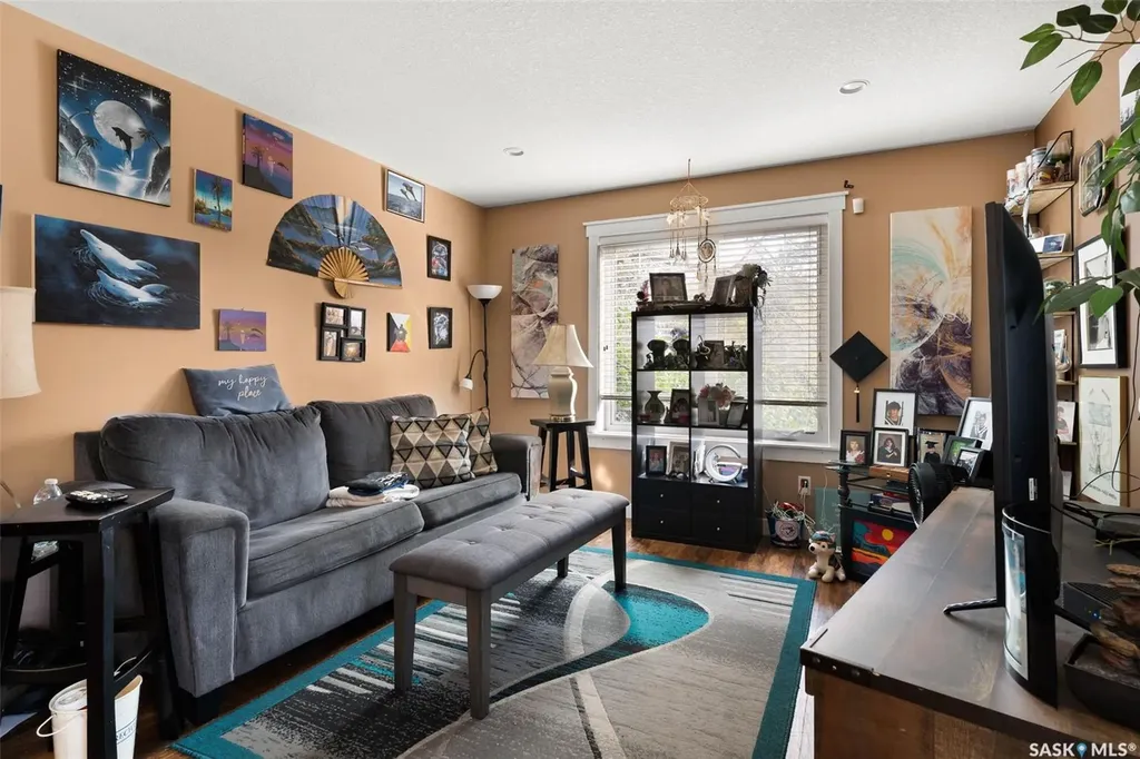 1358 Arthur Street Regina SK S4T 4V8