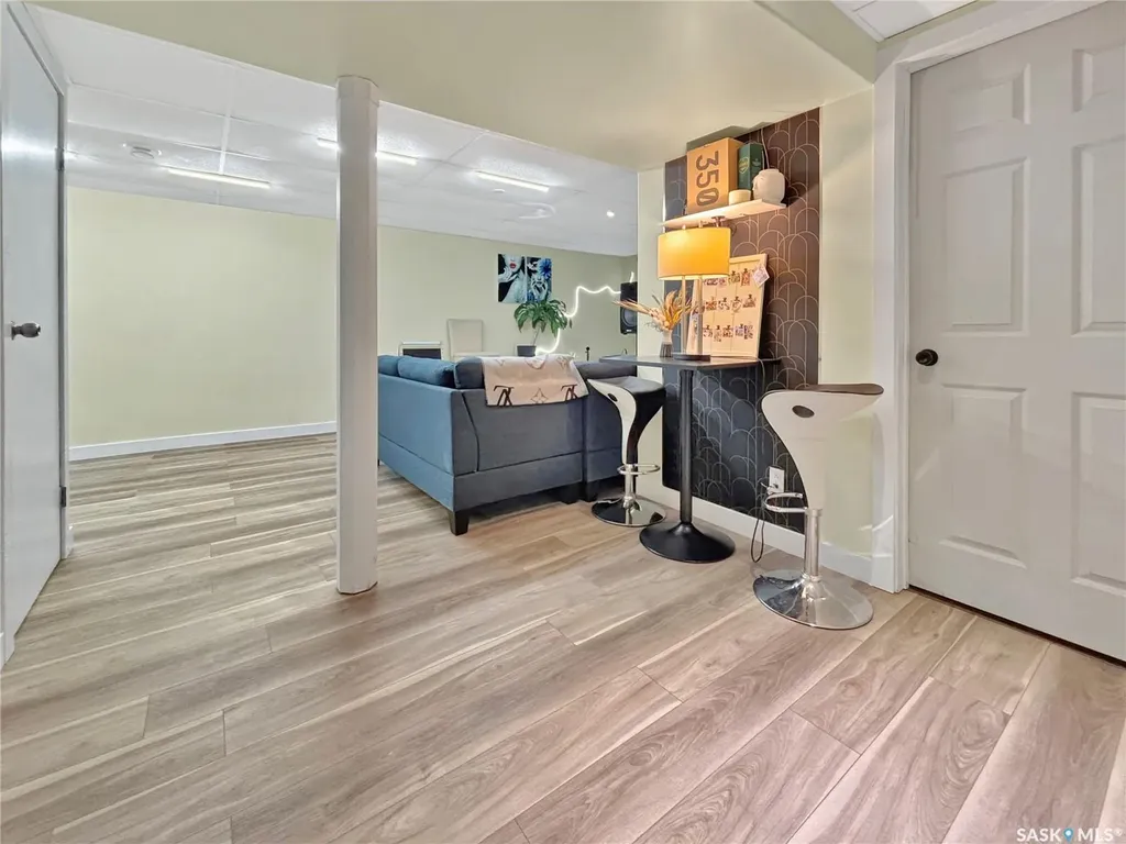 10216 Borden Crescent North Battleford SK S9A 3A1