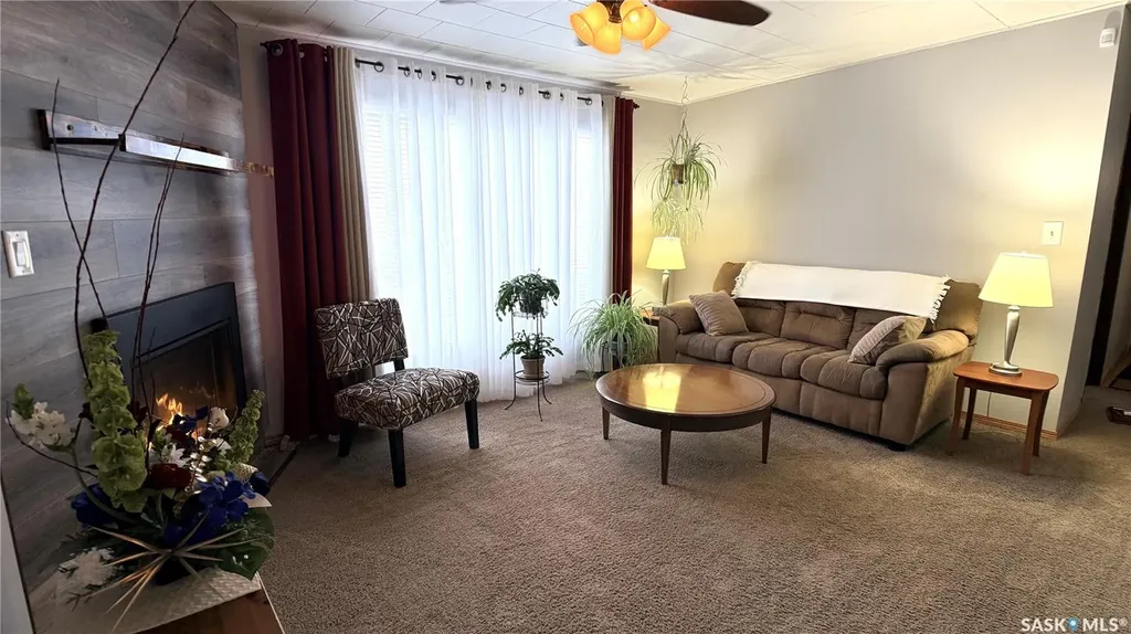 41 Royal Heights Estevan SK S4A 2T9