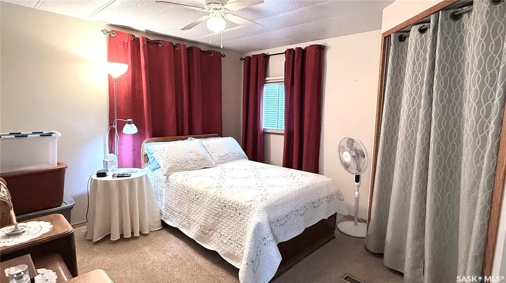 41 Royal Heights Estevan SK S4A 2T9