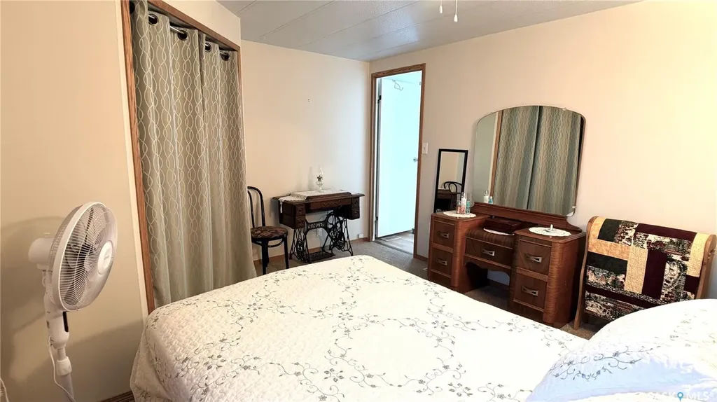 41 Royal Heights Estevan SK S4A 2T9