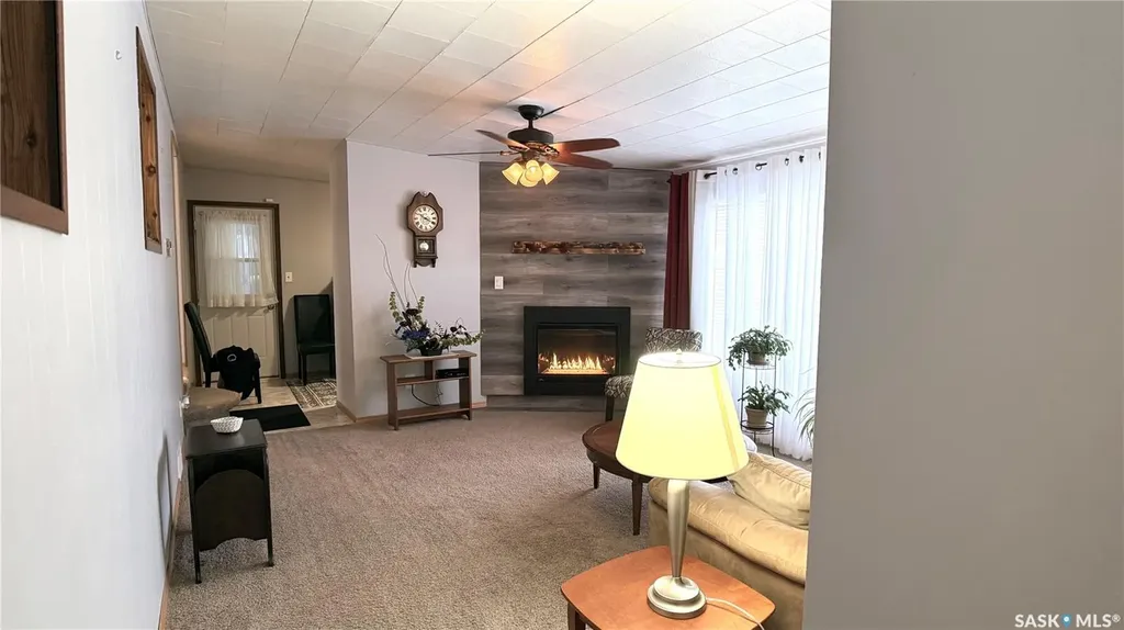 41 Royal Heights Estevan SK S4A 2T9
