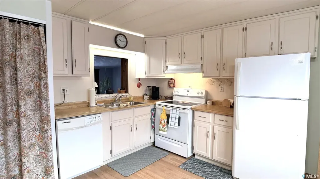 41 Royal Heights Estevan SK S4A 2T9