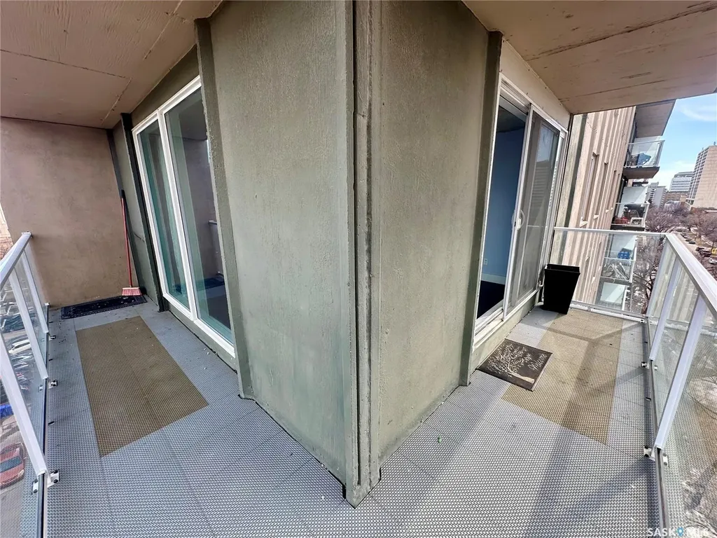 320 5th Avenue N Saskatoon SK S7K 2P5