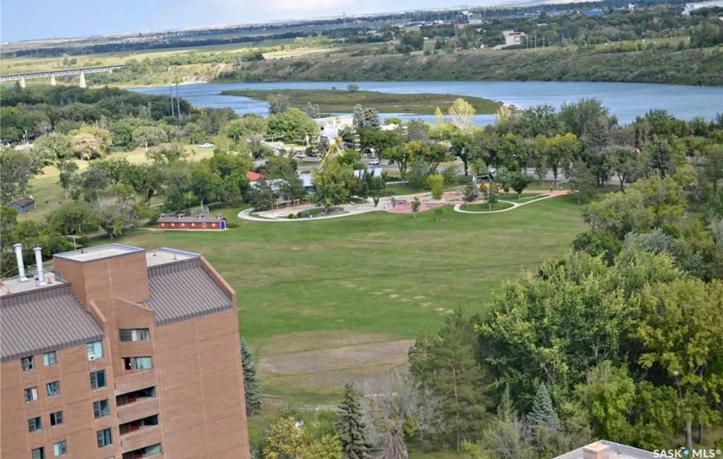 320 5th Avenue N Saskatoon SK S7K 2P5
