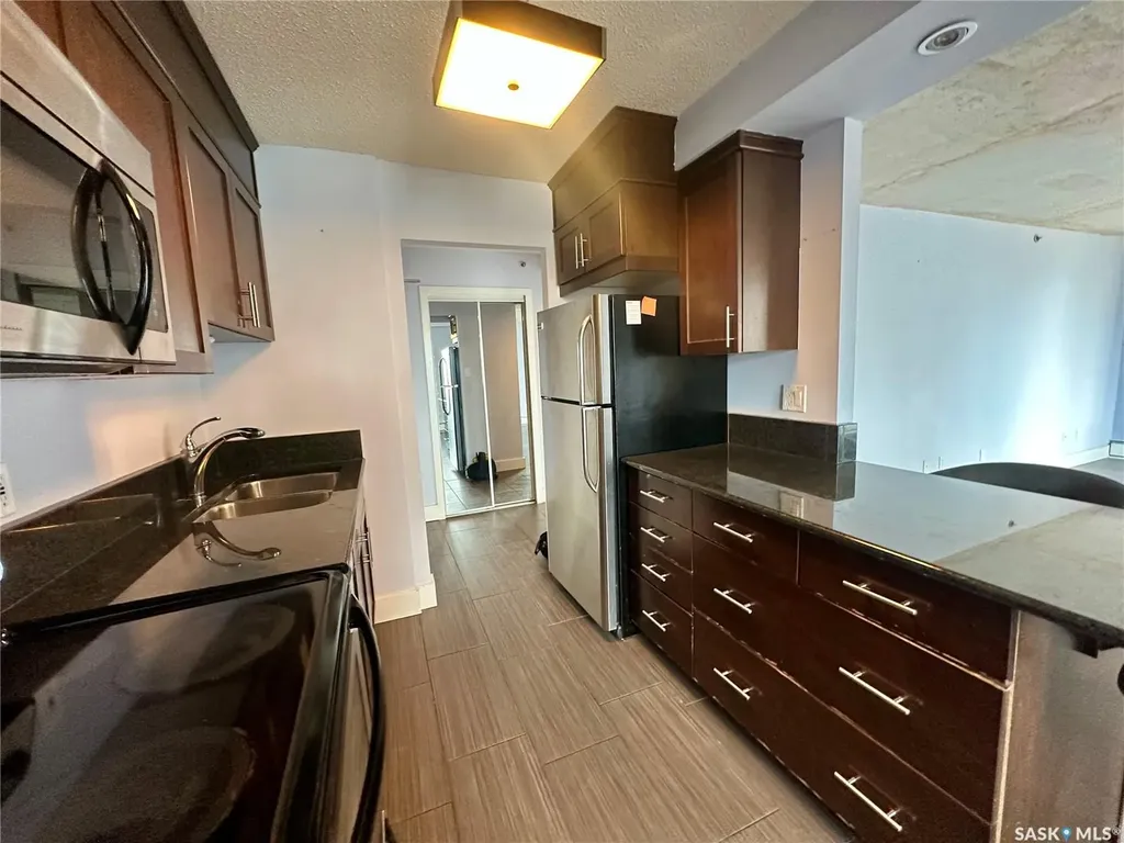 320 5th Avenue N Saskatoon SK S7K 2P5