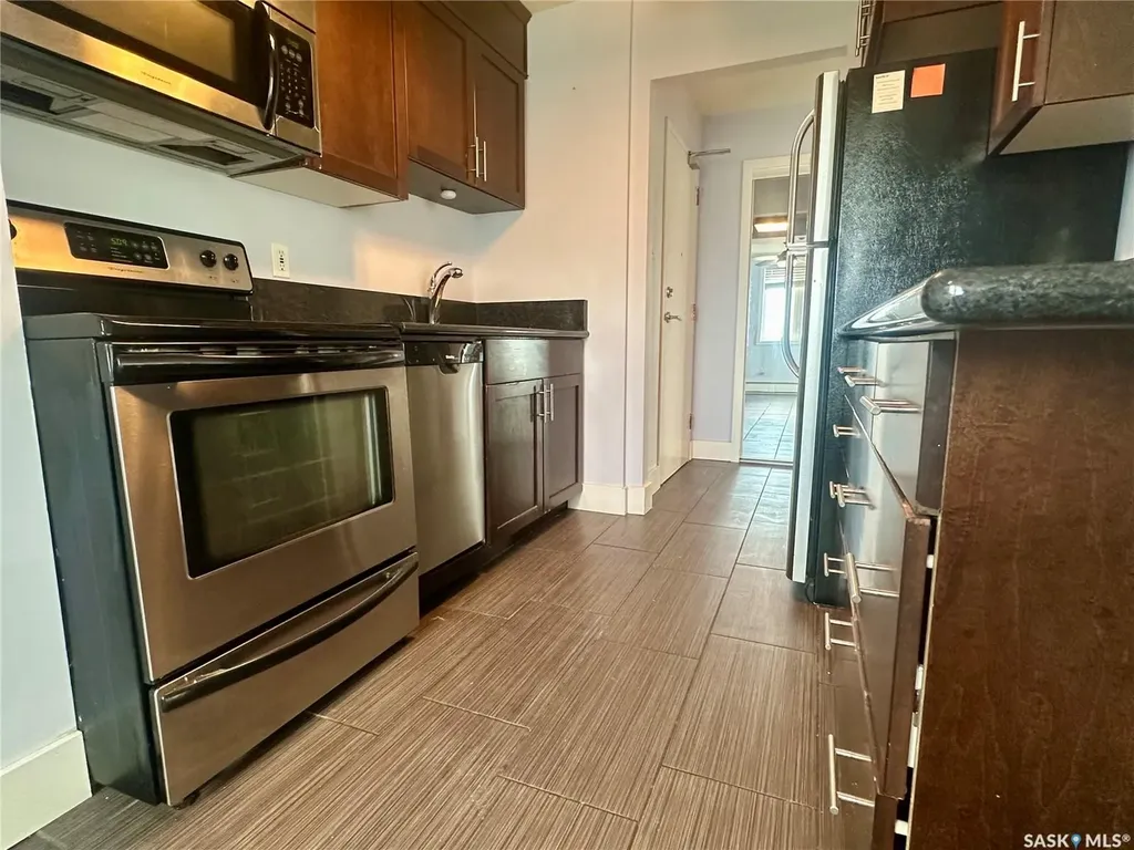 320 5th Avenue N Saskatoon SK S7K 2P5