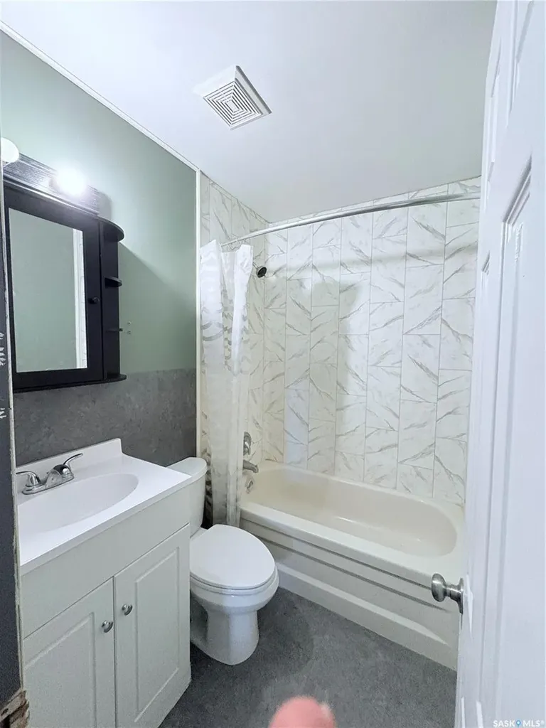 102 Bailey Drive Yorkton SK S3N 2J4