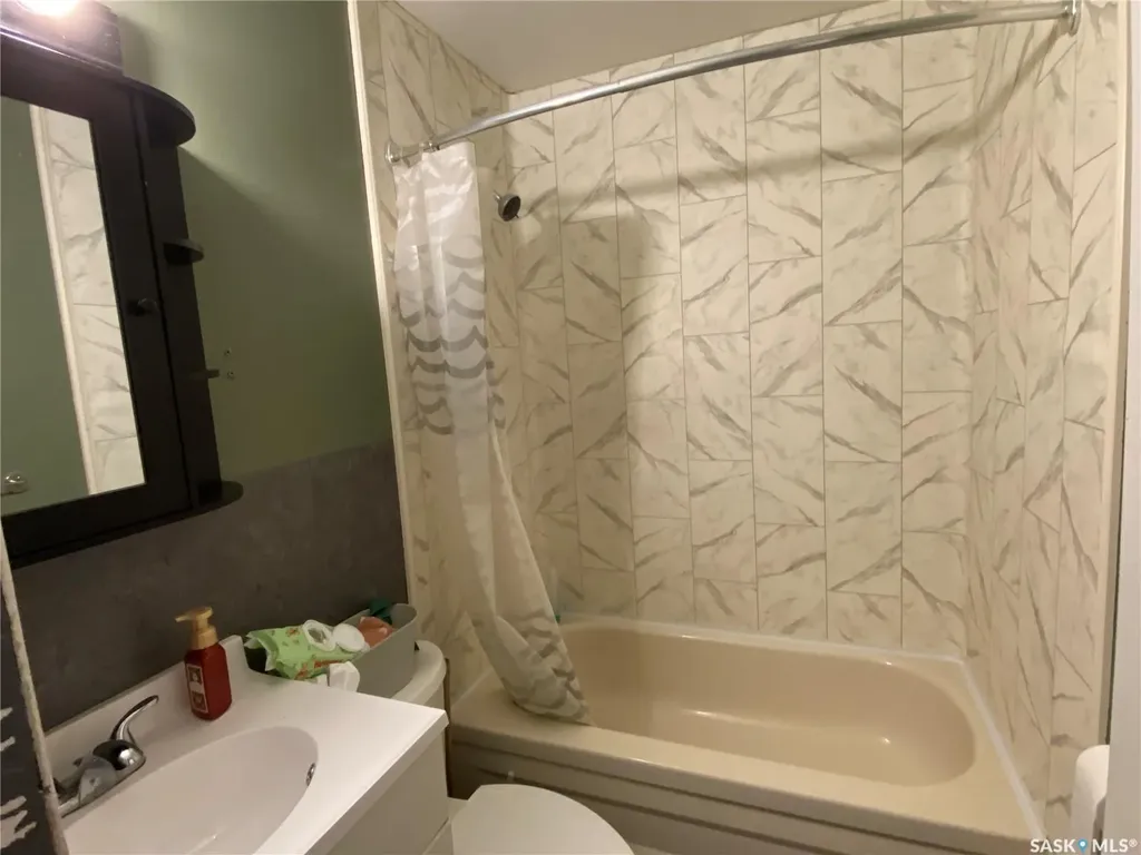 102 Bailey Drive Yorkton SK S3N 2J4