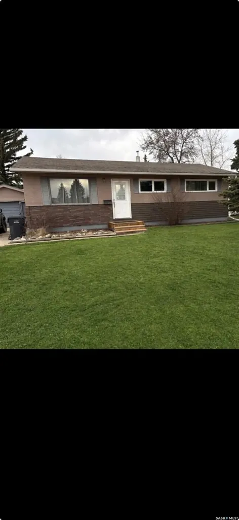 102 Bailey Drive Yorkton SK S3N 2J4