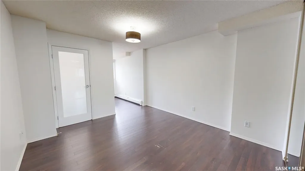 921 Main Street Saskatoon SK S7H 0K4