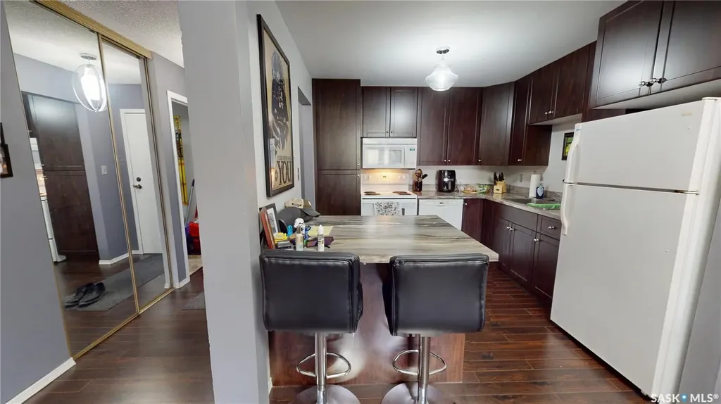 921 Main Street Saskatoon SK S7H 0K4