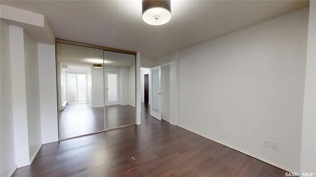 921 Main Street Saskatoon SK S7H 0K4