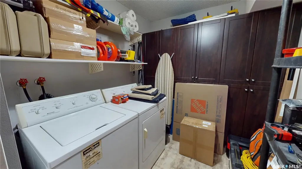 921 Main Street Saskatoon SK S7H 0K4