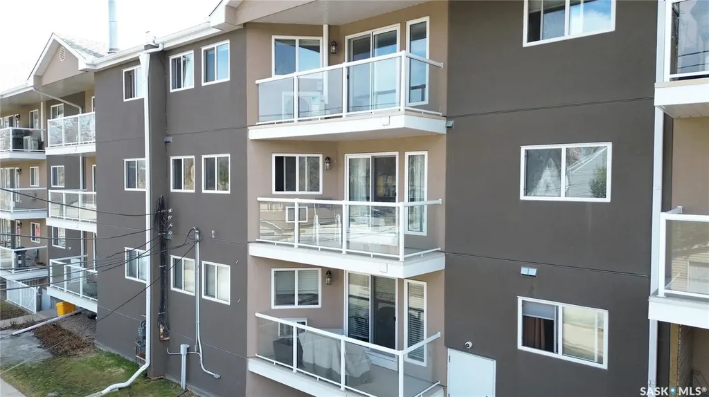 921 Main Street Saskatoon SK S7H 0K4