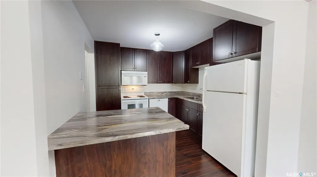921 Main Street Saskatoon SK S7H 0K4