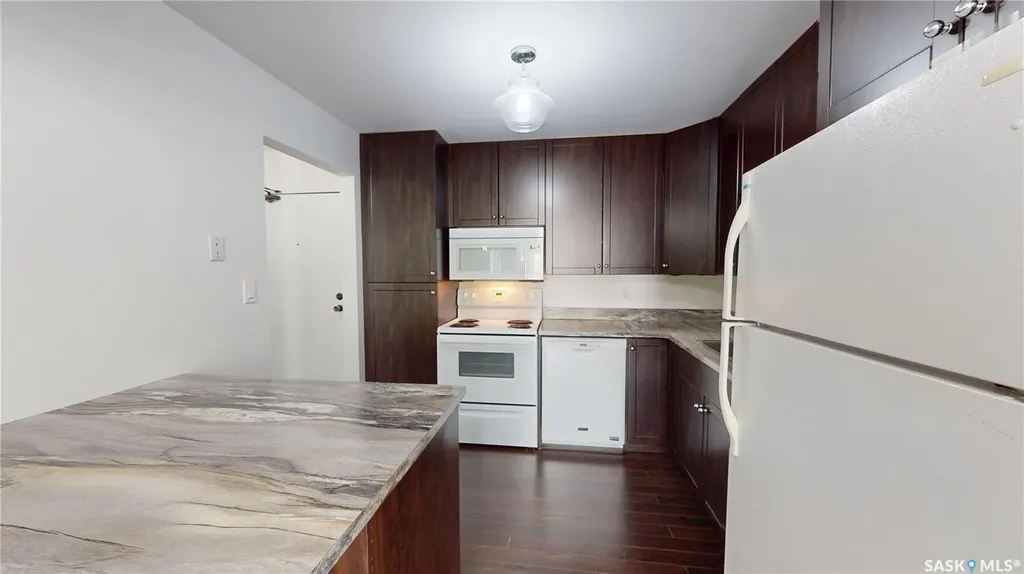 921 Main Street Saskatoon SK S7H 0K4