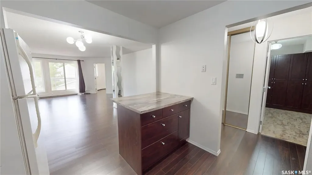 921 Main Street Saskatoon SK S7H 0K4