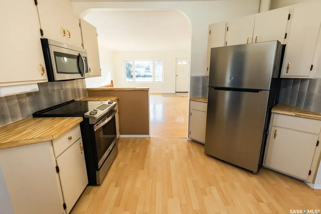 430 Columbia Avenue Kerrobert SK S0L 1R0